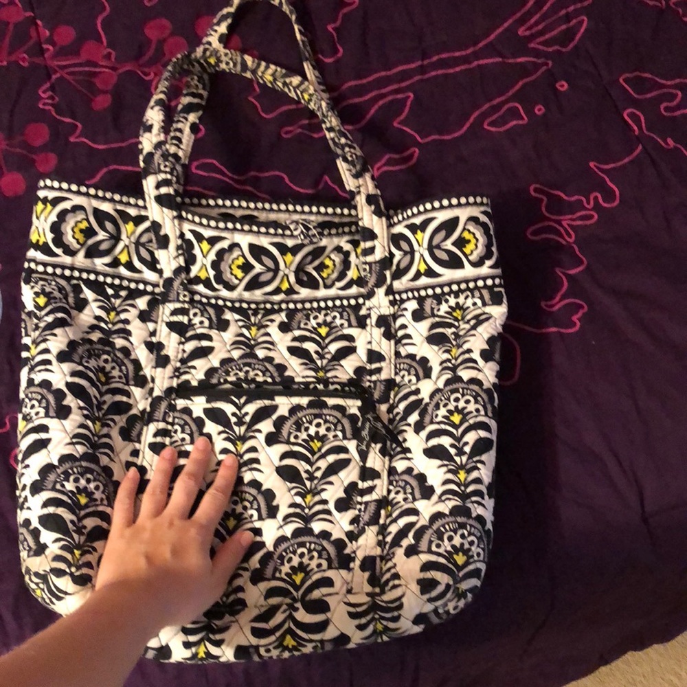 Vera Bradley Tote - Picture 4 of 4